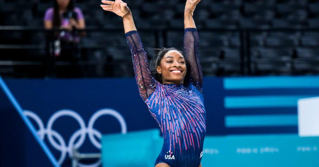 Simone Biles and Team USA Take Early Lead in Women's Team Final